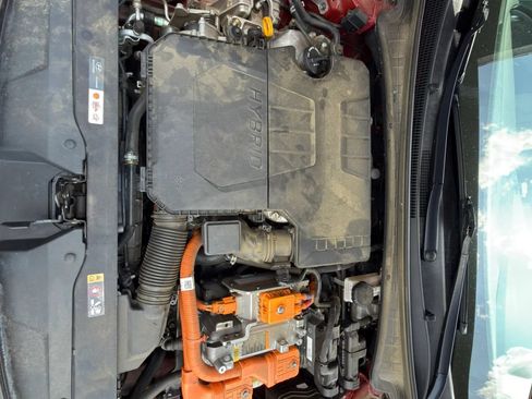 Used 2022 Hyundai Elantra Limited w/ Preferred Accessory Package FWD image 32