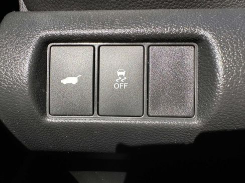 Used 2025 Honda Pilot Touring image 18