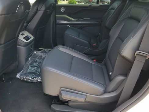 New 2025 Lincoln Navigator Reserve w/ Jet Appearance Package image 7