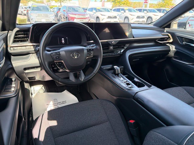 Certified 2023 Toyota Crown AWD/4WD image 8