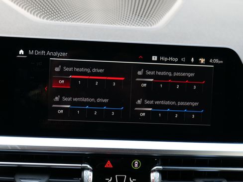 Used 2022 BMW M4 Coupe image 30