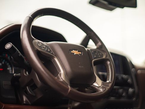 Used 2016 Chevrolet Silverado 3500 High Country w/ Duramax Plus Package image 33