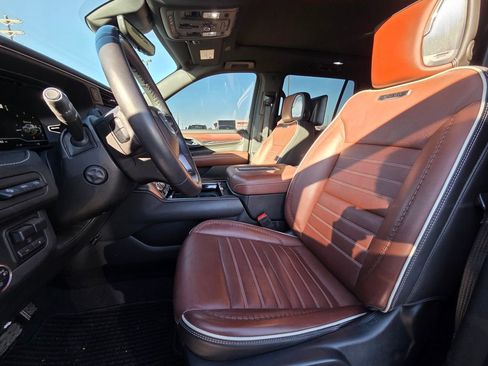 Used 2023 GMC Yukon Denali Ultimate image 25