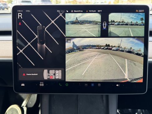 Used 2024 Tesla Model Y 2WD image 24