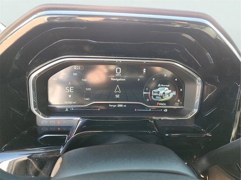 Used 2025 GMC Sierra 3500 SLE w/ SLE Value Package image 22