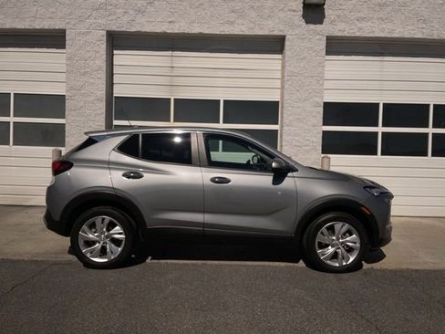 Used 2025 Buick Encore GX Preferred AWD/4WD image 1