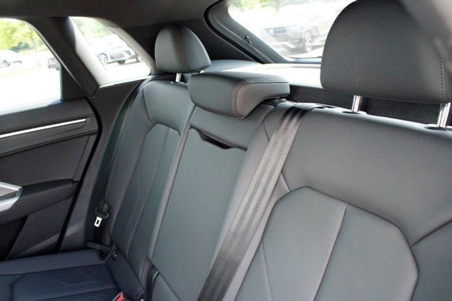 Used 2024 Audi Q3 2.0T Premium Plus AWD/4WD image 17
