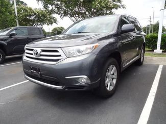 Used 2012 Toyota Highlander 4WD w/ Tech Pkg video 1