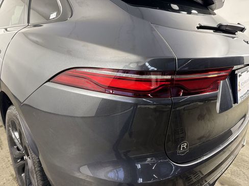 Used 2024 Jaguar F-PACE R-Dynamic S image 29