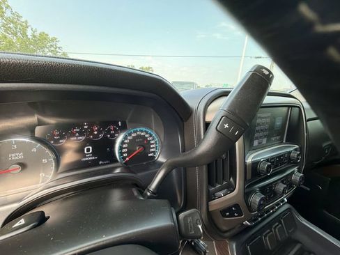Used 2017 GMC Sierra 1500 Denali AWD/4WD image 33