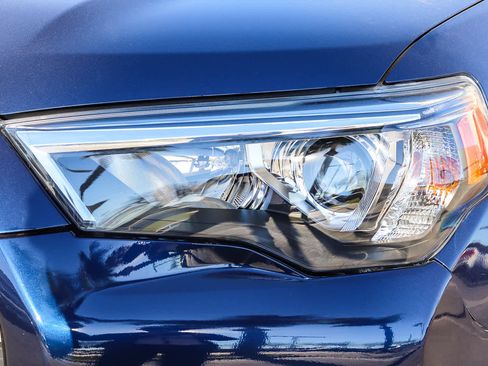 Used 2022 Toyota 4Runner Limited image 2