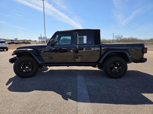 Used 2023 Jeep Gladiator Rubicon w/ Trailer Tow Package image 4