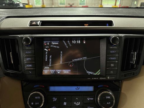 Used 2016 Toyota RAV4 XLE AWD/4WD image 20