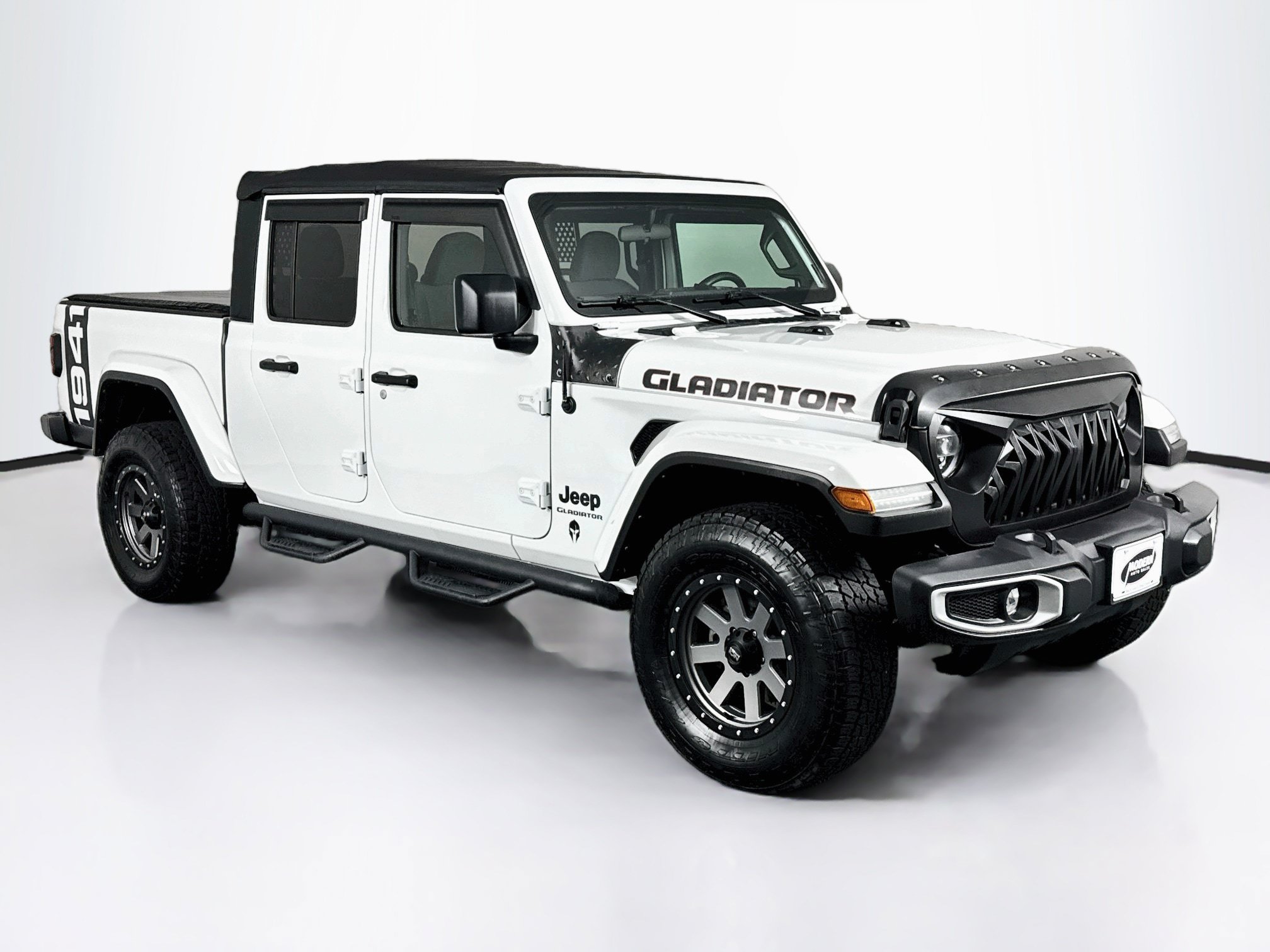 Used 2022 Jeep Gladiator Sport AWD/4WD image 2