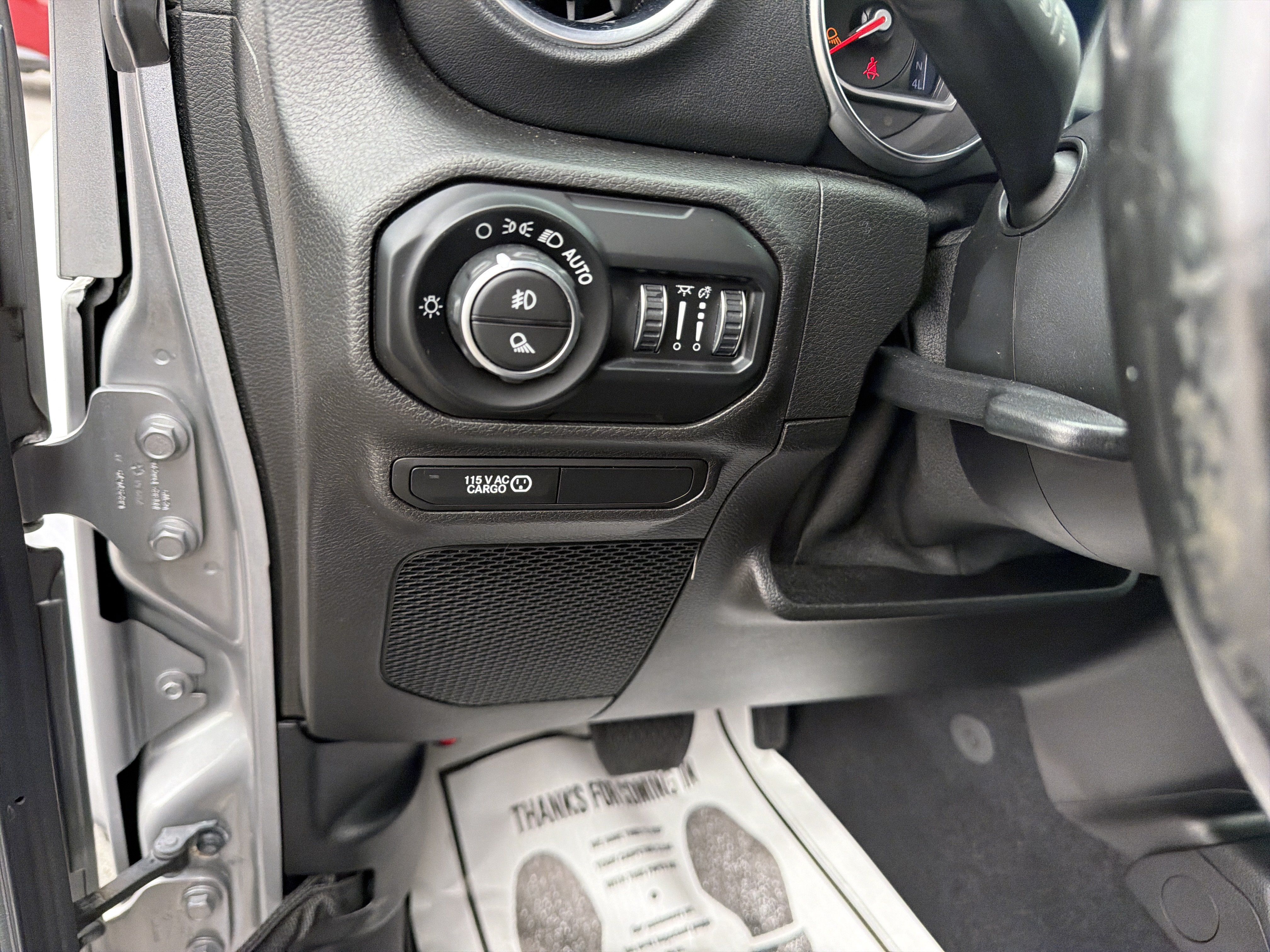 Used 2020 Jeep Gladiator Rubicon AWD/4WD image 19