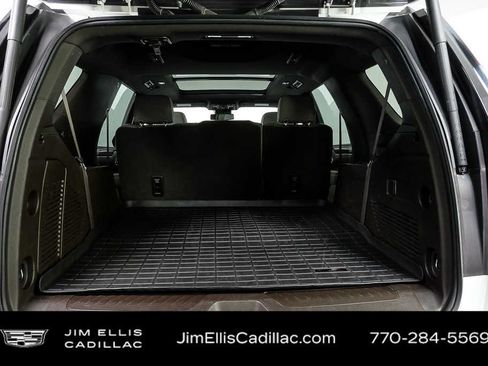 Used 2023 GMC Yukon SLT RWD image 30