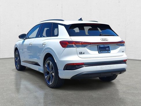Certified 2023 Audi Q4 e-tron Premium w/ Convenience Package AWD/4WD image 7