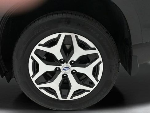Used 2021 Subaru Forester Premium AWD/4WD image 8
