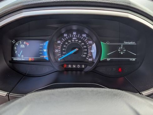 Used 2018 Ford Edge SEL w/ Equipment Group 201A FWD image 17