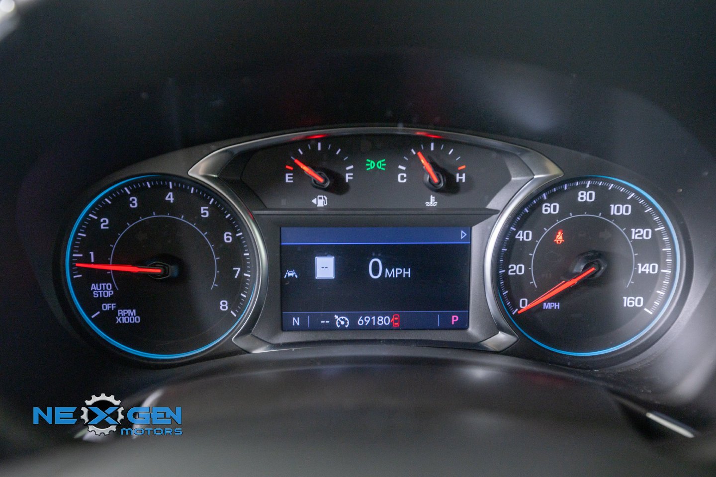 Used 2024 Chevrolet Equinox Premier AWD/4WD image 3