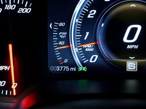 Used 2014 Chevrolet Corvette 2dr Z51 Coupe w/ 3LT Preferred Equipment Group image 31