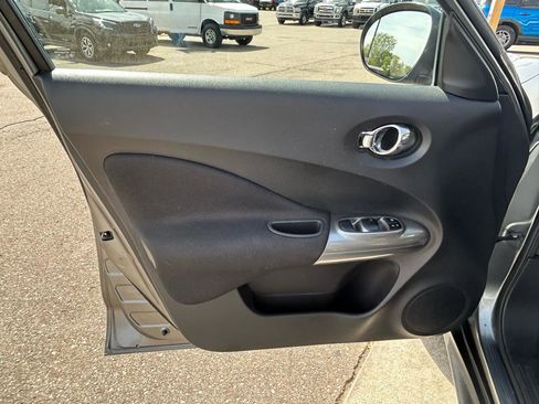 Used 2012 Nissan Juke SL AWD/4WD image 14