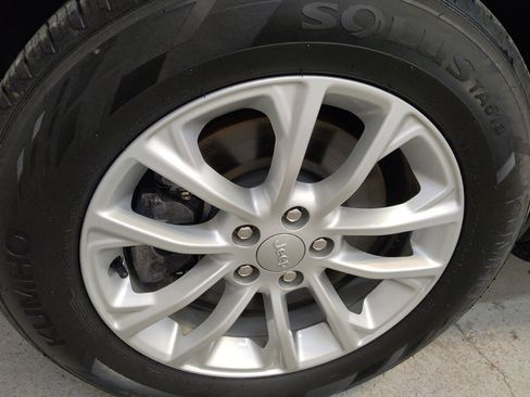 Used 2020 Jeep Cherokee Latitude image 31