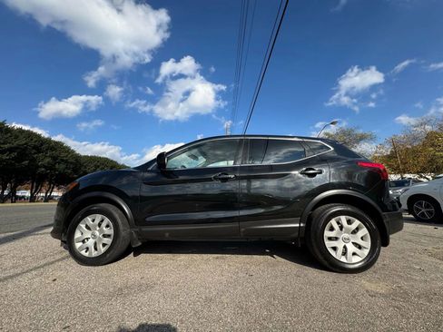 Used 2019 Nissan Rogue Sport S FWD image 9