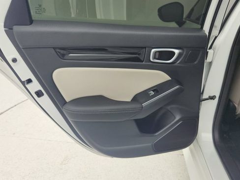 Used 2023 Honda Civic Touring image 27