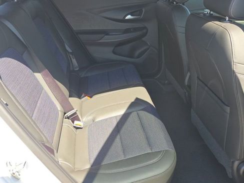 New 2026 Buick Envista Preferred image 18