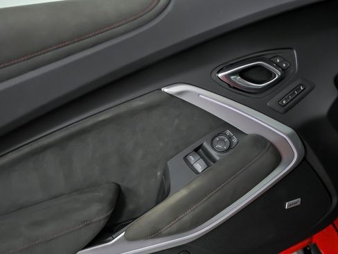 Used 2018 Chevrolet Camaro ZL1 RWD image 18