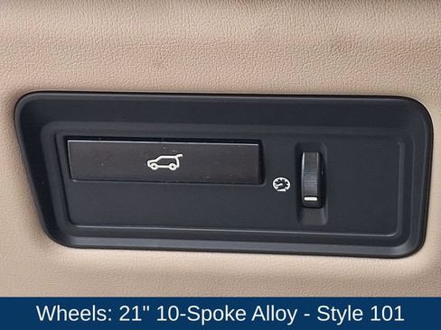 Used 2015 Land Rover Range Rover Supercharged AWD/4WD image 8