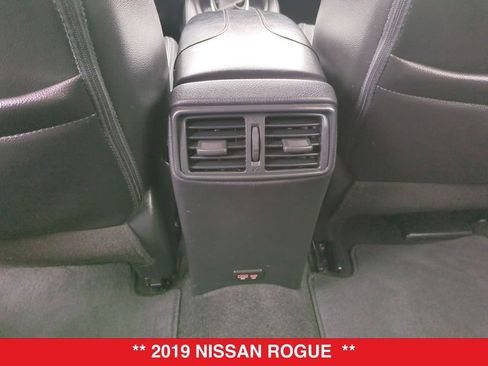 Certified 2019 Nissan Rogue SL w/ Premium Package image 34
