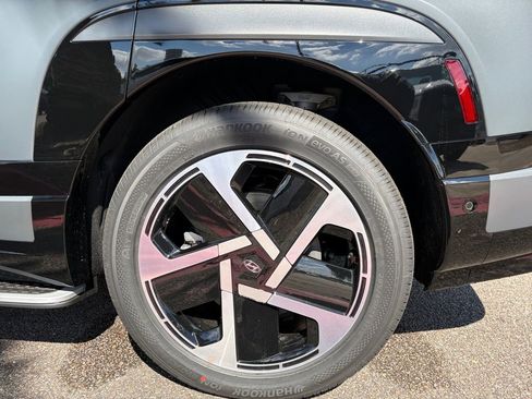 New 2026 Hyundai Ioniq 9 Limited image 31