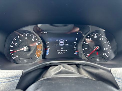 Used 2025 Jeep Compass Latitude AWD/4WD image 41