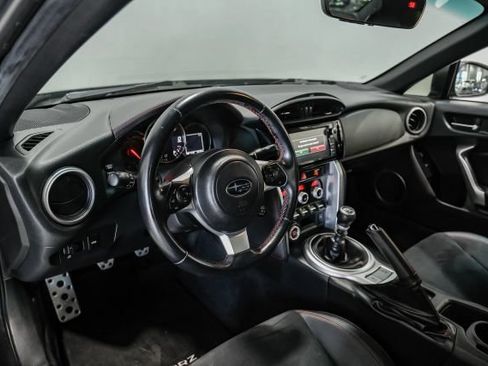 Used 2018 Subaru BRZ Limited w/ Popular Package #3 RWD image 4