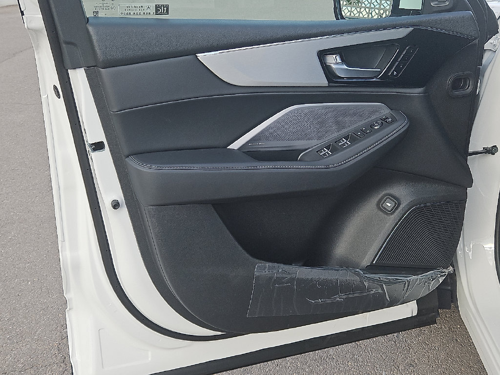 Certified 2026 Acura MDX w/ Technology Package FWD image 17