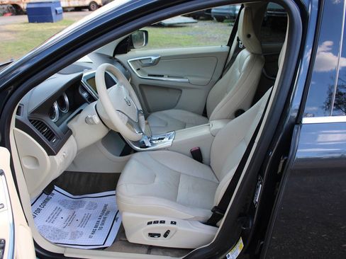 Used 2012 Volvo XC60 3.2 image 15