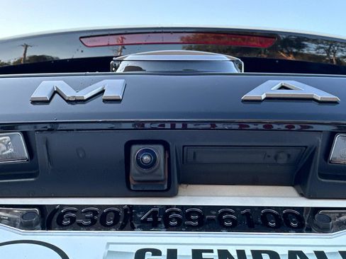 New 2026 Nissan Armada SV image 15