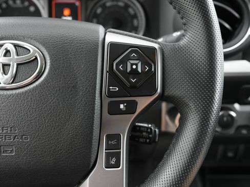 Used 2023 Toyota Tacoma SR5 AWD/4WD image 20