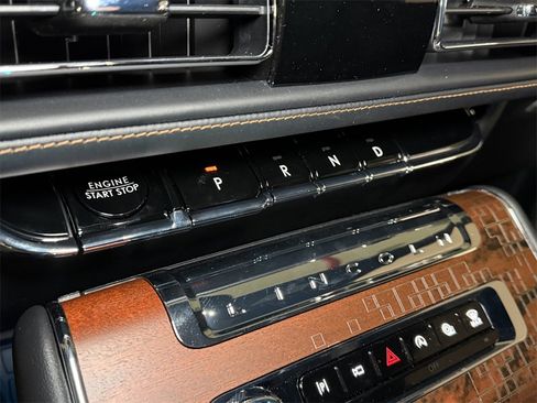 New 2026 Lincoln Aviator Black Label w/ Black Label Special Edition image 32