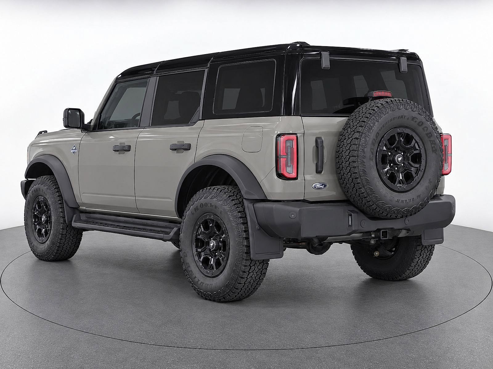 Used 2026 Ford Bronco Outer Banks w/ Sasquatch Package AWD/4WD image 3
