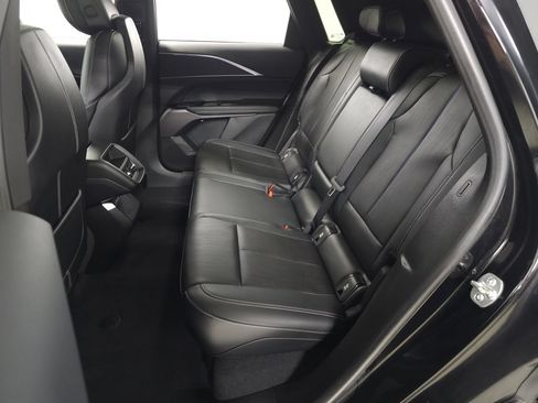 Certified 2024 Cadillac Lyriq Luxury AWD/4WD image 35