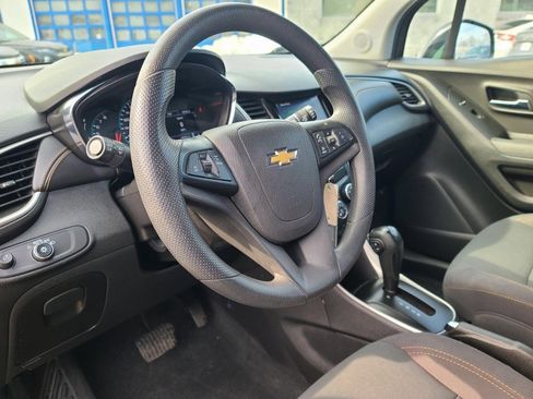 Used 2020 Chevrolet Trax LS w/ Tint and Cruise Package image 9