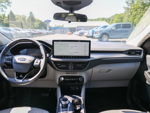 Certified 2023 Ford Escape Active AWD/4WD image 22