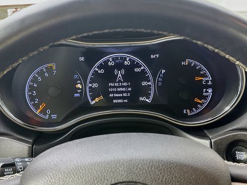 Used 2017 Jeep Grand Cherokee Limited AWD/4WD image 14