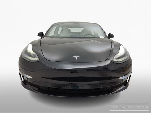Used 2021 Tesla Model 3 Performance image 2