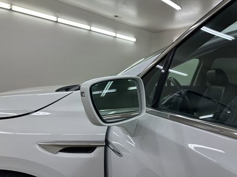 Used 2019 Buick Enclave Premium image 16