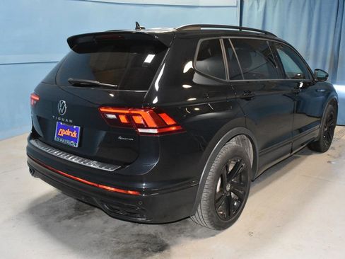 Used 2024 Volkswagen Tiguan SE R-Line image 26