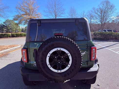 Used 2023 Ford Bronco Badlands image 11